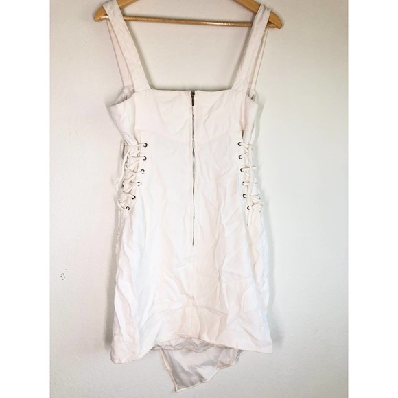 Nicholas Christina Side Tie Mini Dress White Sweetheart Neckline Sheath US 6 - Picture 8 of 13